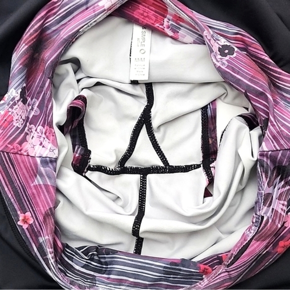 Pure & Simple Active Skort Black Pink Multi Floral Pattern Skirt Skort Size Med - Picture 9 of 14